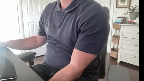 rungriff2323 online show from December 4, 7:00 pm