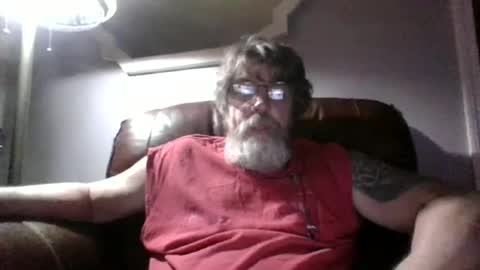 Snapshot of runningaround60 chatting on September 15, 1:49 am runningaround60 online show from September 15, 1:49 am