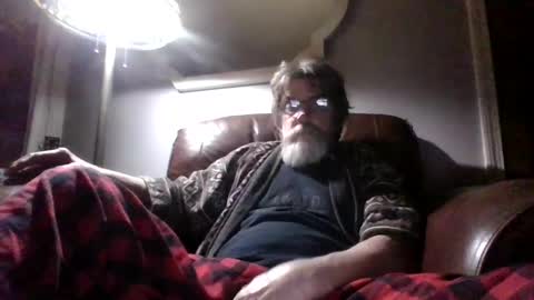 Snapshot of runningaround60 chatting on October 10, 3:16 am runningaround60 online show from October 10, 3:16 am