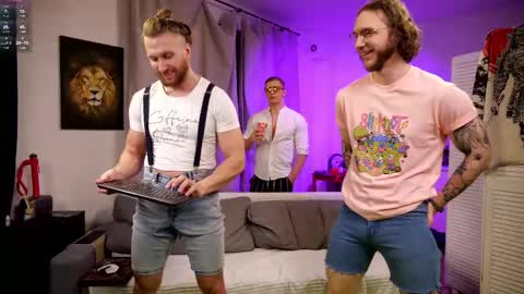 Snapshot of rusbigpaul chatting on February 7, 3:38 pm Paul online show from February 7, 3:38 pm