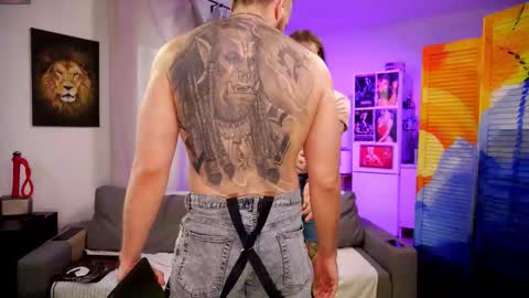 Snapshot of rusbigpaul chatting on February 12, 7:47 am Paul online show from February 12, 7:47 am