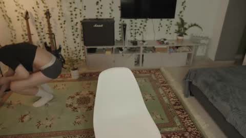 rusbradpitt online show from December 19, 3:30 pm