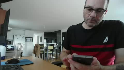 Snapshot of rushse886410 chatting on June 23, 10:52 pm rushse886410 online show from June 23, 10:52 pm