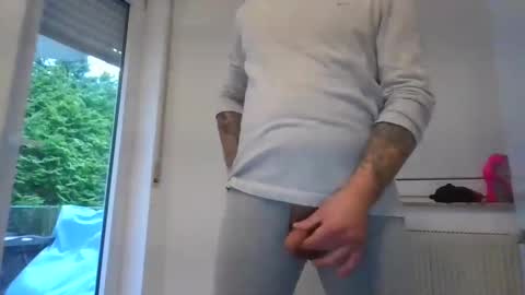 Snapshot of ruskinni1893 chatting on December 16, 7:58 am Ruskinni online show from December 16, 7:58 am