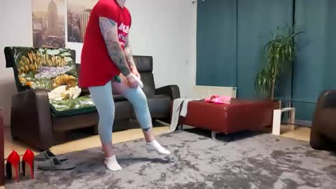 Snapshot of ruskinni1893 chatting on October 19, 9:37 pm Ruskinni online show from October 19, 9:37 pm