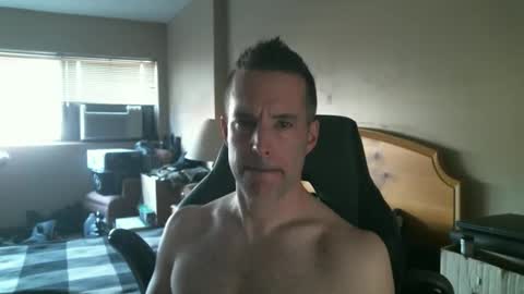 Snapshot of rustic_cuse_777 chatting on October 6, 9:12 pm rustic_cuse_777 online show from October 6, 9:12 pm