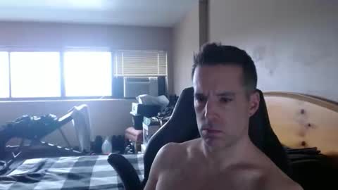 rustic_cuse_777 online show from February 25, 9:46 pm