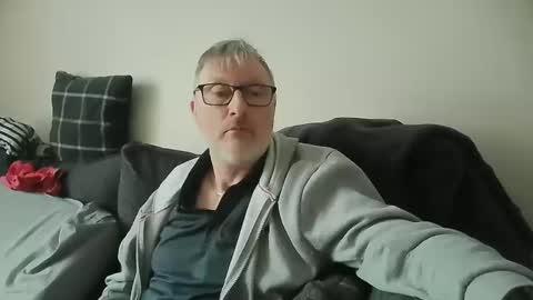 Snapshot of rusty69x chatting on December 31, 9:42 am rusty69x online show from December 31, 9:42 am