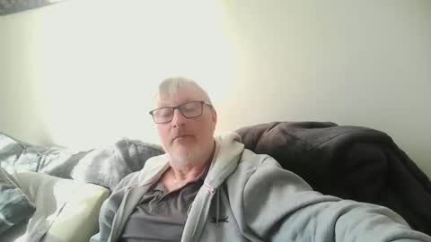 Snapshot of rusty69x chatting on January 2, 11:20 am rusty69x online show from January 2, 11:20 am