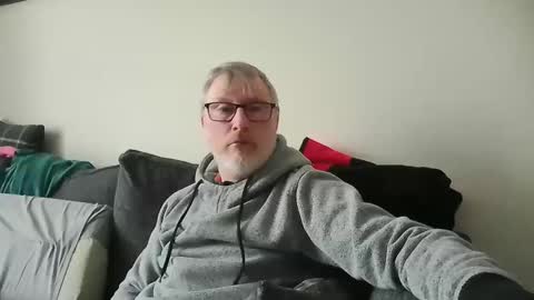 Snapshot of rusty69x chatting on February 11, 11:21 am rusty69x online show from February 11, 11:21 am