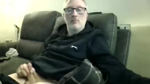 Snapshot of rusty69x chatting on December 3, 2:52 am rusty69x online show from December 3, 2:52 am