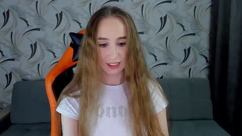 Snapshot of rut___willis chatting on December 9, 2:13 am  MiR  online show from December 9, 2:13 am