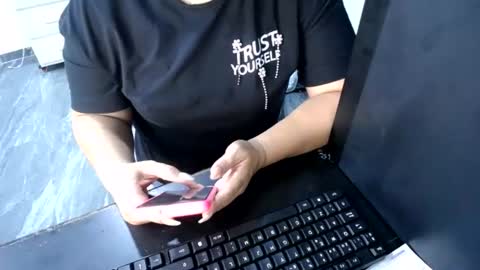 ruth_lov online show from June 27, 5:18 pm