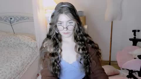 Snapshot of ruth_morse chatting on February 7, 6:55 pm MY FANSLY online show from February 7, 6:55 pm