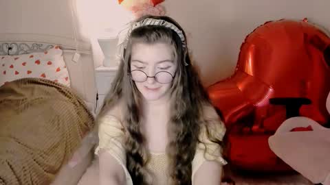 Snapshot of ruth_morse chatting on February 19, 6:26 pm MY FANSLY online show from February 19, 6:26 pm