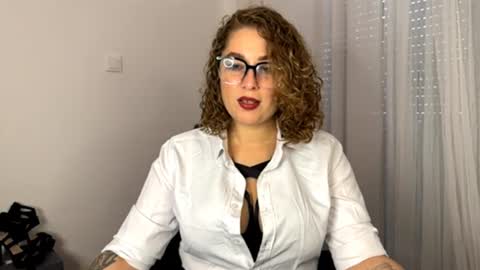 Snapshot of ruthless_111 chatting on July 31, 2:27 pm Nika online show from July 31, 2:27 pm