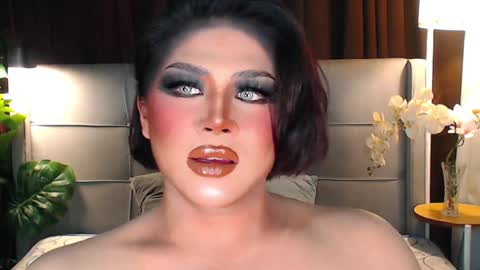 Snapshot of ruthlessmistressx chatting on December 1, 5:24 pm Samantha online show from December 1, 5:24 pm