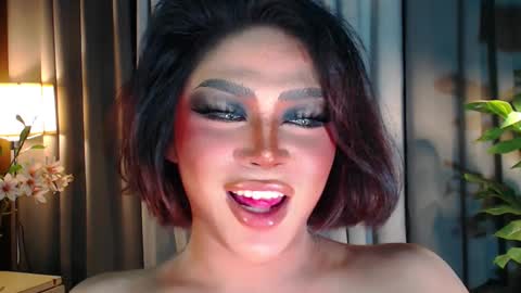 Snapshot of ruthlessmistressx chatting on February 17, 8:58 pm Samantha online show from February 17, 8:58 pm