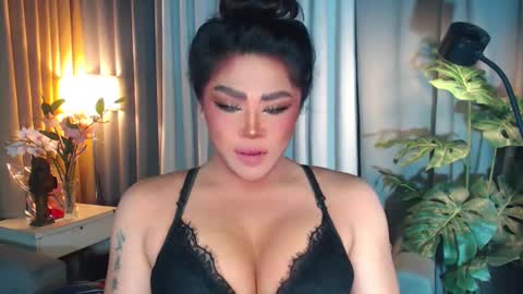 Snapshot of ruthlessmistressx chatting on March 1, 6:32 pm Samantha online show from March 1, 6:32 pm