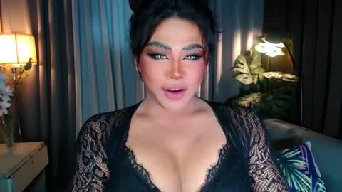 Snapshot of ruthlessmistressx chatting on March 5, 8:32 pm Samantha online show from March 5, 8:32 pm