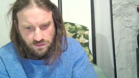 rwb1982 online show from December 21, 5:42 pm