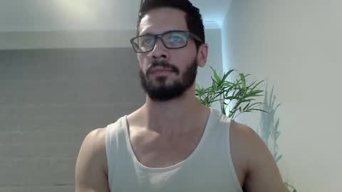 Snapshot of ryan_chatter chatting on March 30, 10:55 pm Ryan online show from March 30, 10:55 pm