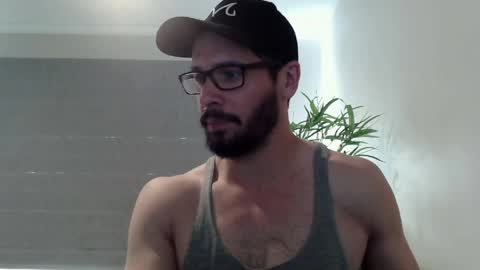 Snapshot of ryan_chatter chatting on March 31, 9:37 pm Ryan online show from March 31, 9:37 pm