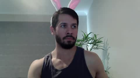 Snapshot of ryan_chatter chatting on April 6, 10:54 pm Ryan online show from April 6, 10:54 pm