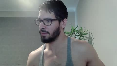 Snapshot of ryan_chatter chatting on April 20, 11:06 pm Ryan online show from April 20, 11:06 pm