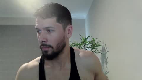 Snapshot of ryan_chatter chatting on May 6, 1:57 am Ryan online show from May 6, 1:57 am