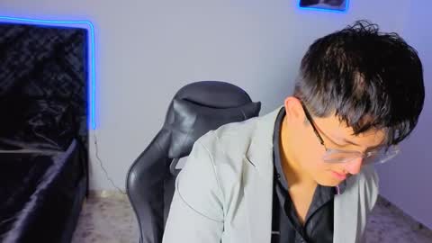 Ryan online show from November 9, 12:36 pm