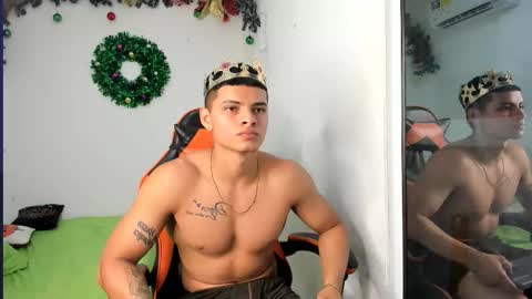 ryan_myerz online show from December 20, 7:32 pm