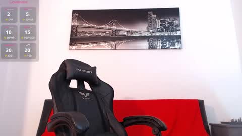 Instagram  Ryandwrn online show from October 7, 2:09 am