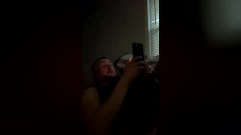 Snapshot of ryanmhoyt88 chatting on April 20, 12:24 am ryanmhoyt88 online show from April 20, 12:24 am