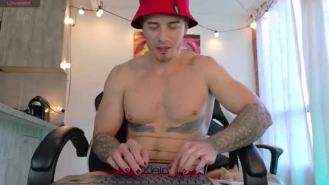 Ryan Blue ig ryannblue online show from October 25, 10:04 pm