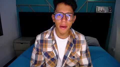 RyanPricee online show from December 28, 2:54 am