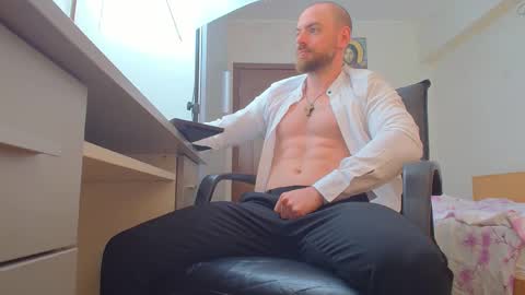 Ryanstone  online show from April 29, 5:55 am