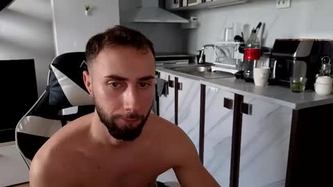 ryanstorm1 online show from November 3, 10:49 am