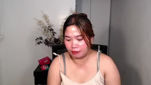 rys_goddess online show from July 12, 6:04 am