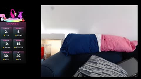 Snapshot of s496925 chatting on October 29, 3:25 pm s496925 online show from October 29, 3:25 pm