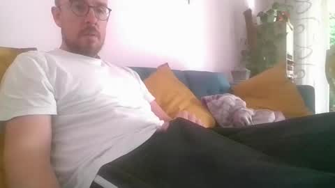 s_i_q online show from September 21, 8:49 am