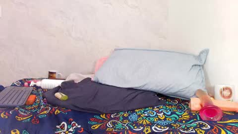 s_sofia_ online show from December 31, 1:15 am