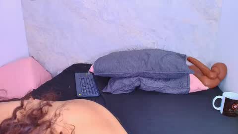 s_sofia_ online show from March 7, 8:00 pm