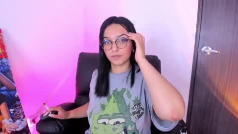 Val online show from April 9, 5:18 am