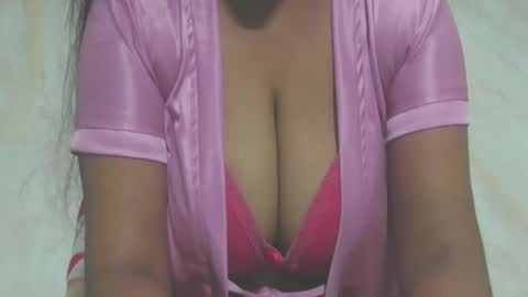 Snapshot of saanvi55995 chatting on March 5, 6:23 pm Saanvi Angel online show from March 5, 6:23 pm