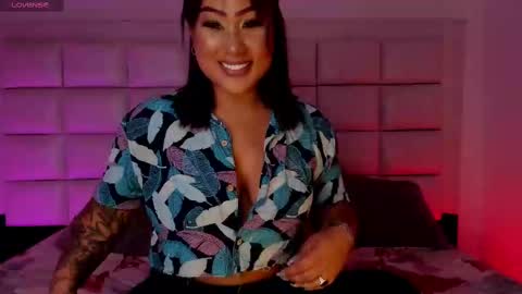 SARA WILSON online show from September 17, 6:31 pm