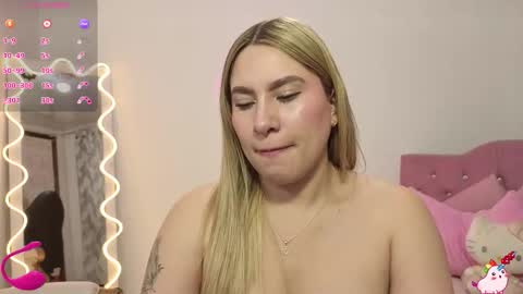 Snapshot of saaya_tay chatting on December 20, 7:21 pm saaya_tay online show from December 20, 7:21 pm