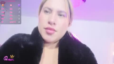 Snapshot of saaya_tay chatting on February 1, 3:05 am saaya_tay online show from February 1, 3:05 am