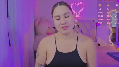 Snapshot of saaya_tay chatting on February 12, 3:12 am saaya_tay online show from February 12, 3:12 am