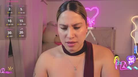 Snapshot of saaya_tay chatting on March 2, 3:20 am saaya_tay online show from March 2, 3:20 am